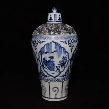 青花釉里红开窗人物故事梅瓶